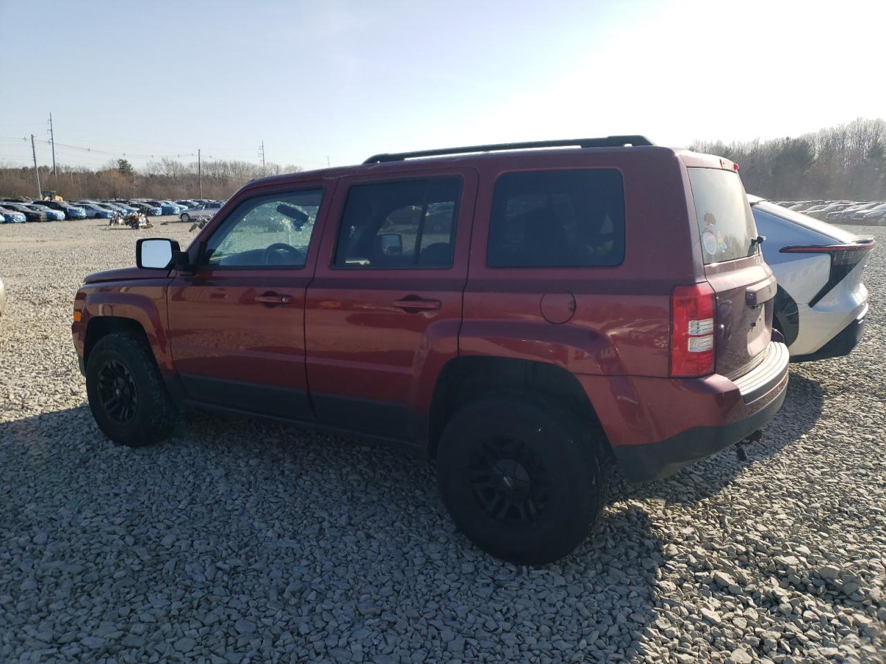 2014 Jeep Liberty (Patriot) - Image 2
