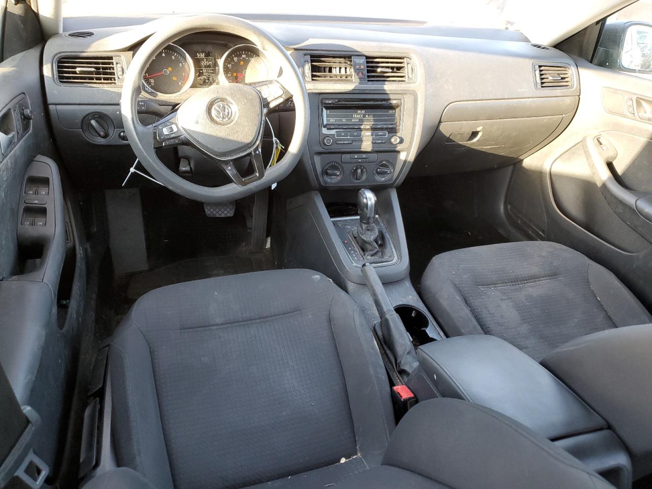 2015 Volkswagen Jetta - Image 8