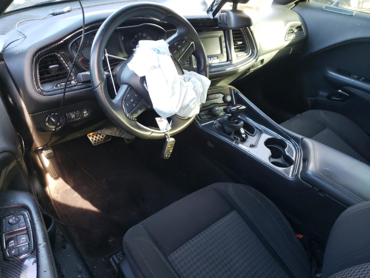 2016 Dodge Challenger - Image 8