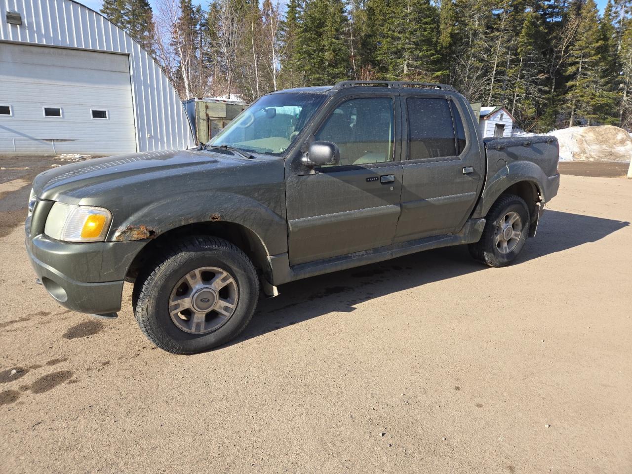 2004 Ford Explorer Sport Trac na sprzedaż w Montreal-est, QC - Rear End