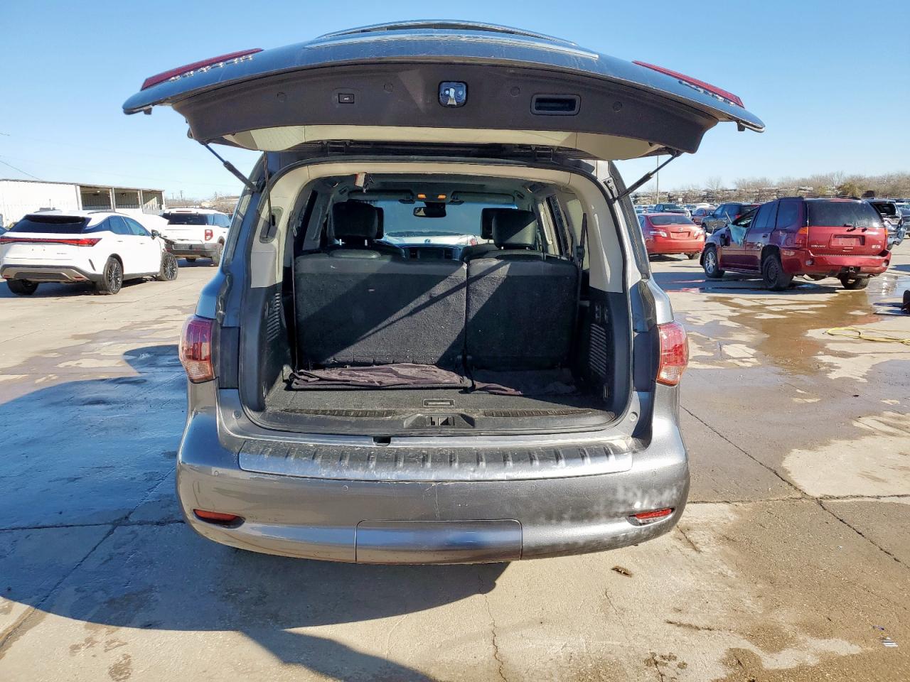 2015 Infiniti QX80 - Image 6