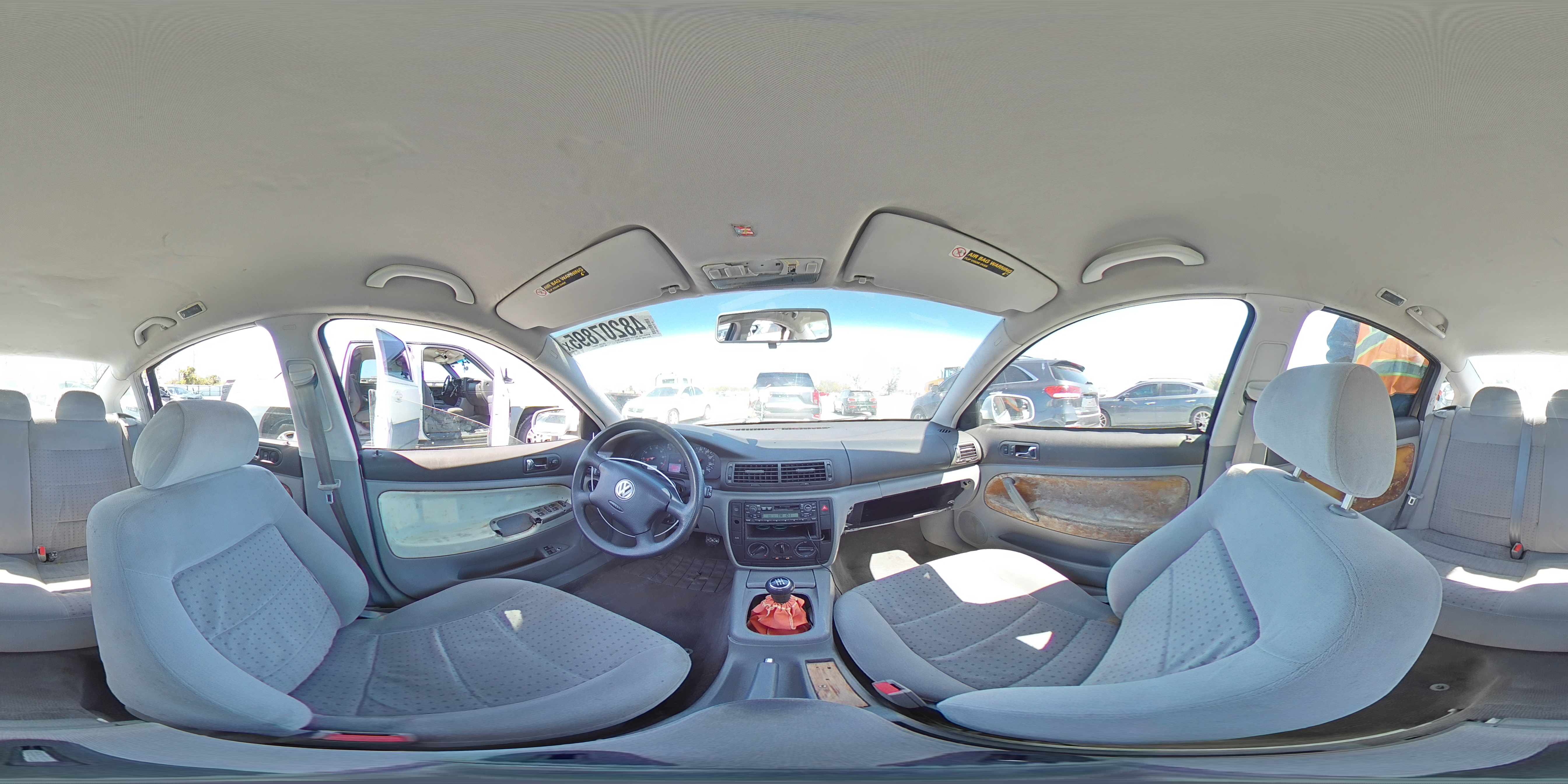2001 Volkswagen Passat - Image 13