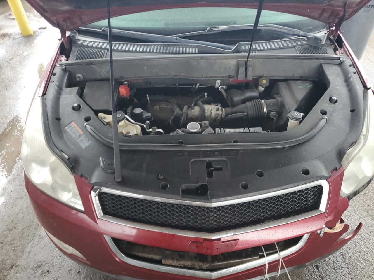 2011 Chevrolet Traverse - Image 12