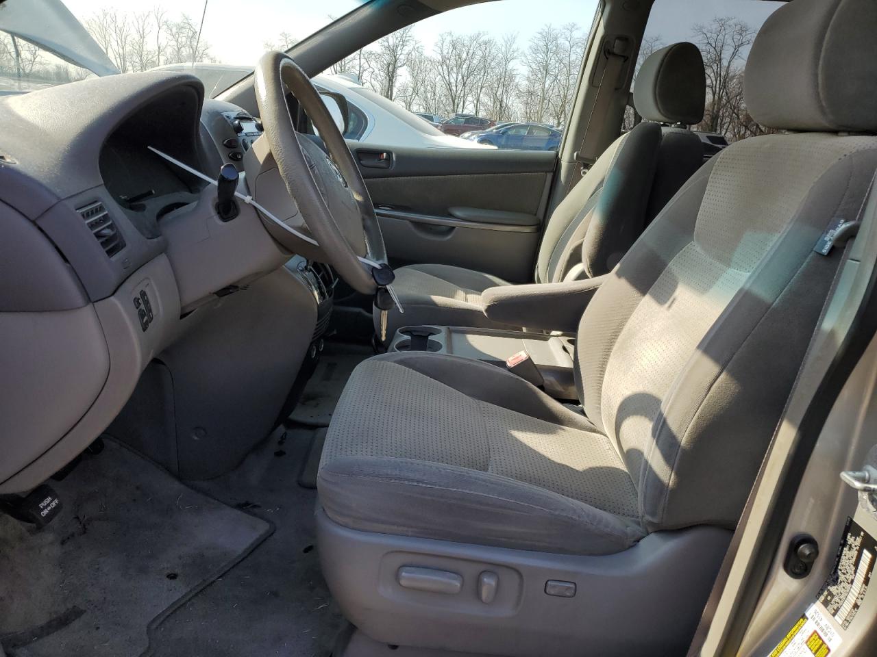 2008 Toyota Sienna - Image 7