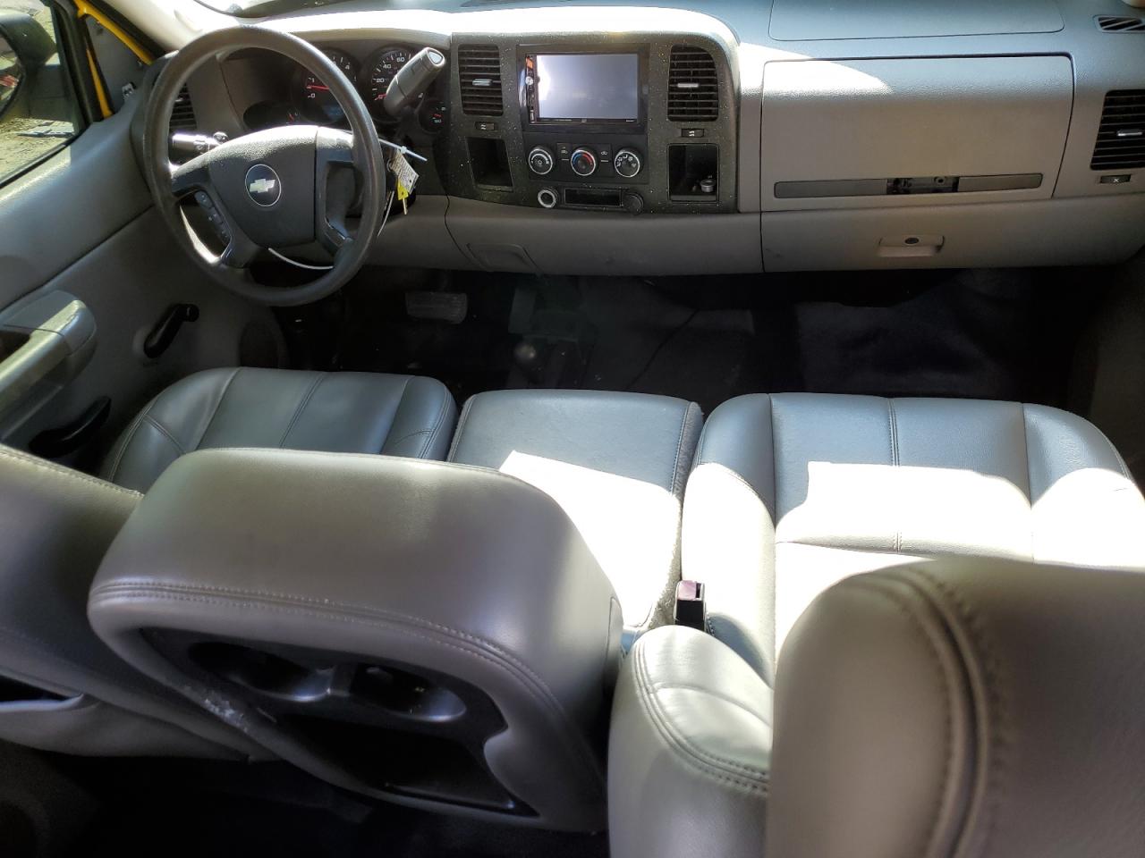 2007 Chevrolet Silverado - Image 8