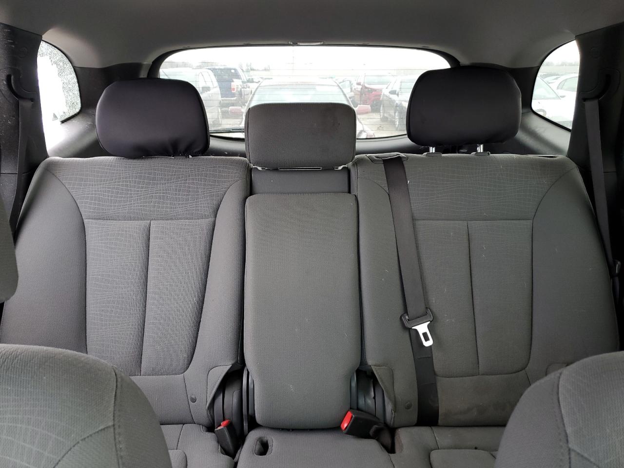 2010 Hyundai Santa Fe - Image 10