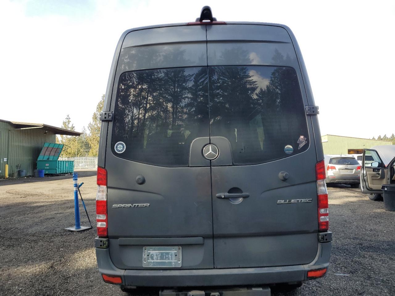 2015 Mercedes-Benz Sprinter - Image 6