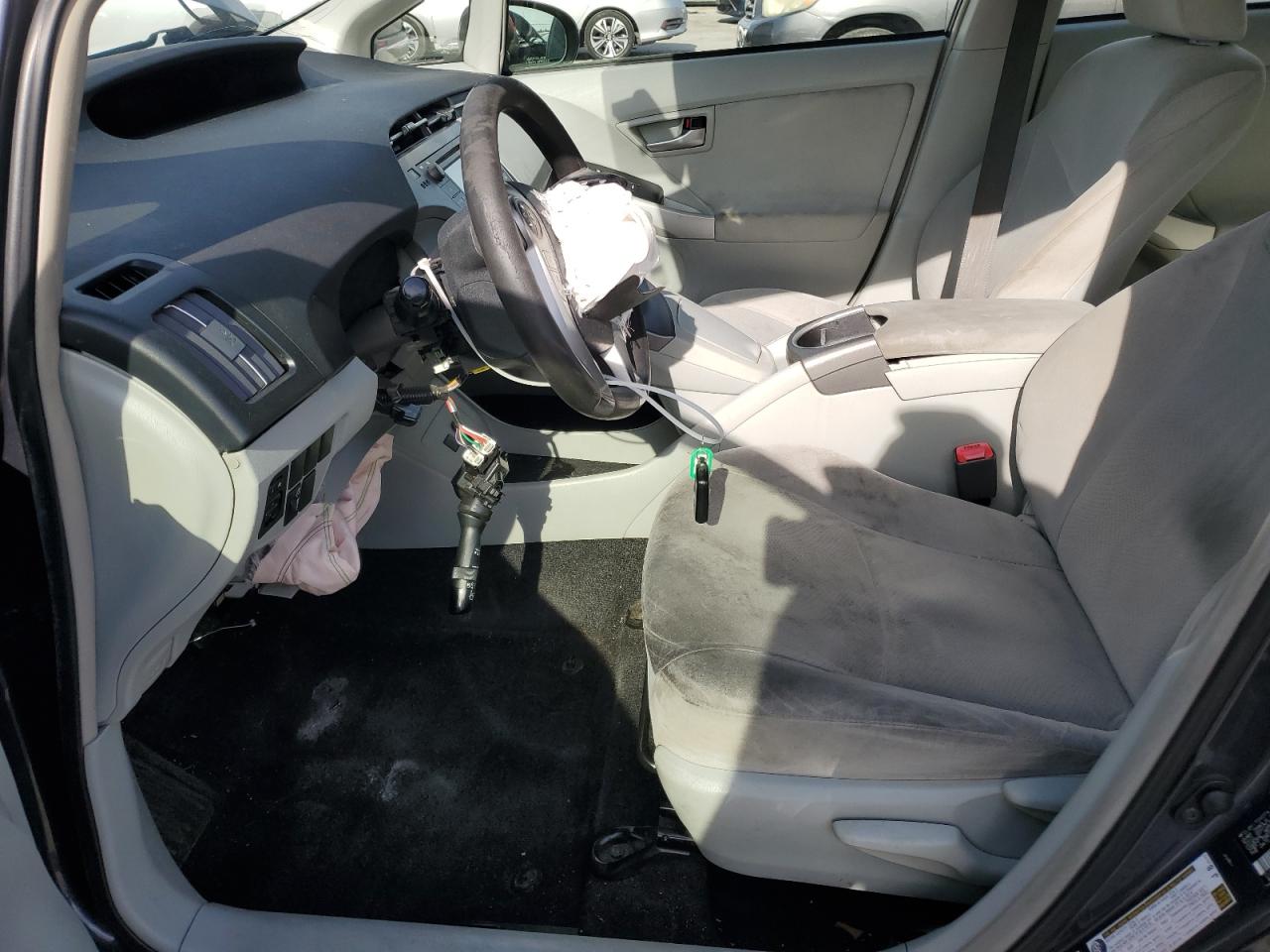 2013 Toyota Prius - Image 7