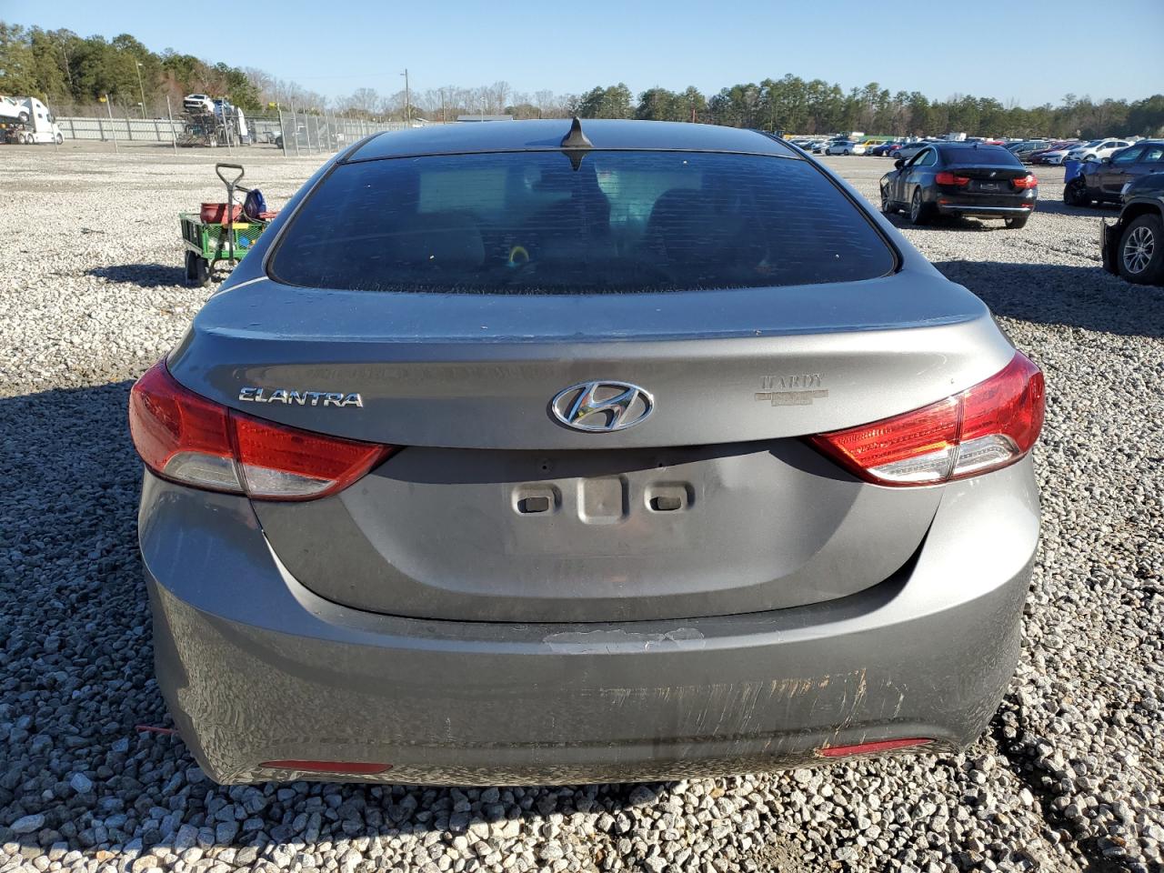 2012 Hyundai Elantra - Image 6