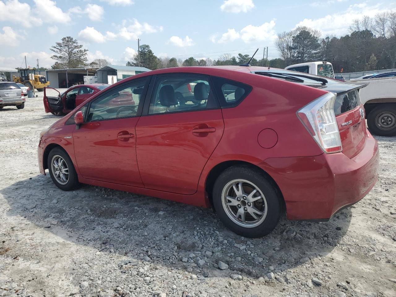 2011 Toyota Prius - Image 2