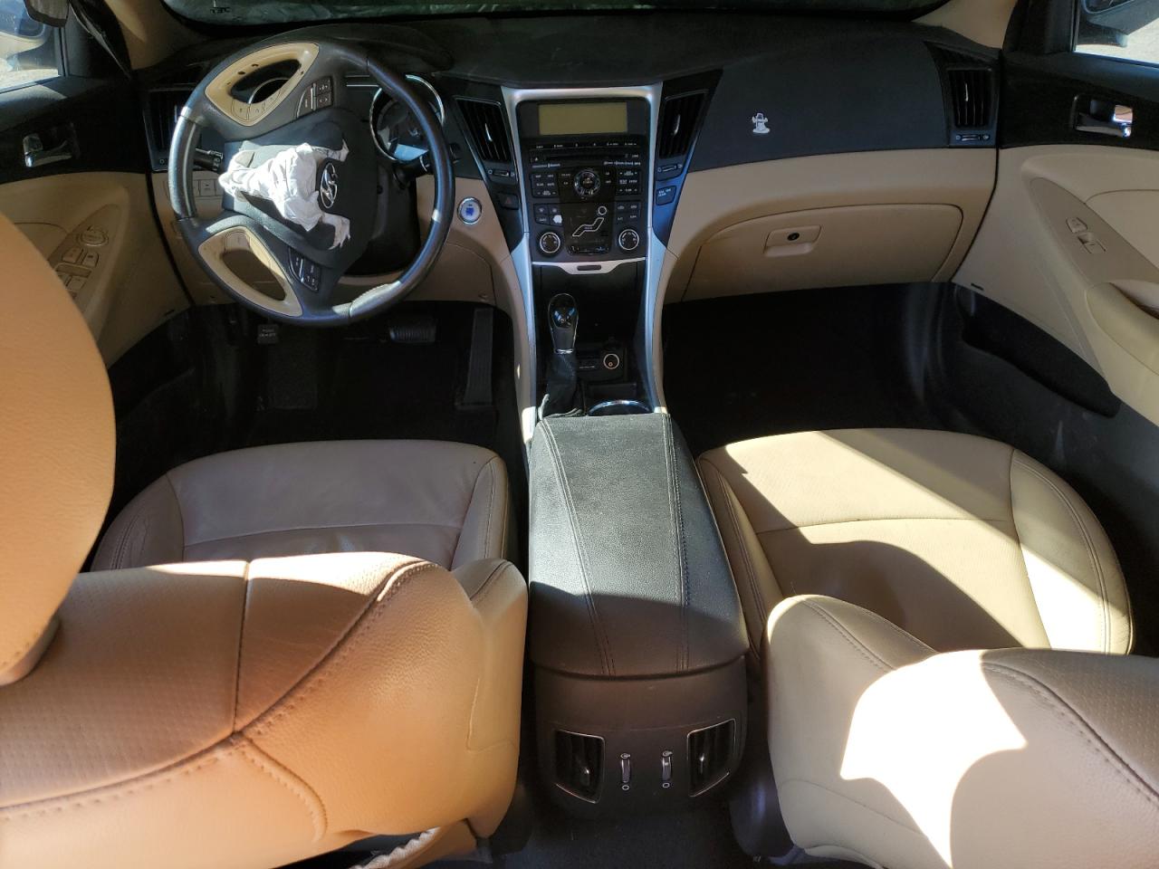 2011 Hyundai Sonata - Image 8