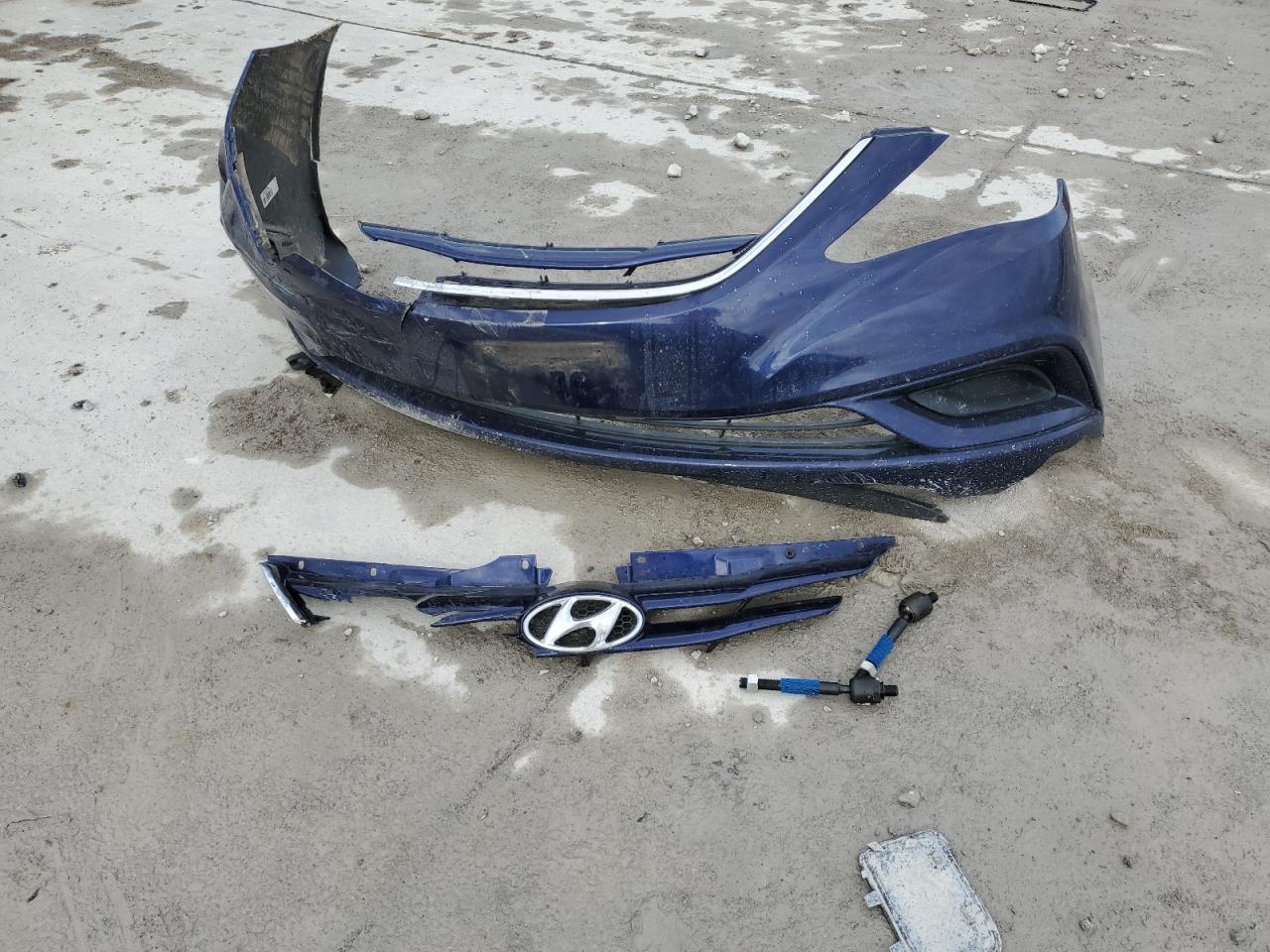 2011 Hyundai Sonata - Image 14
