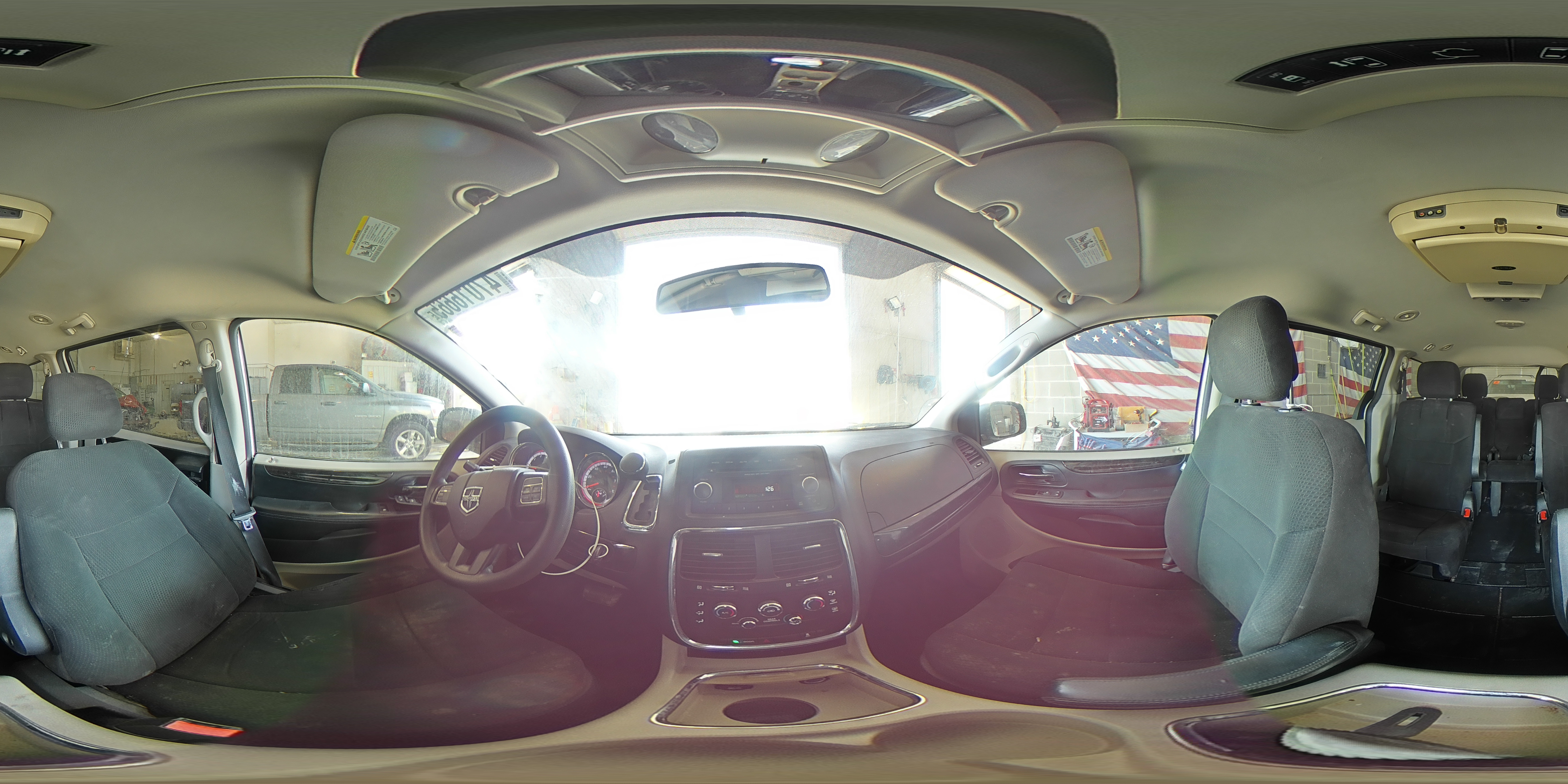 2012 Dodge Caravan - Image 14