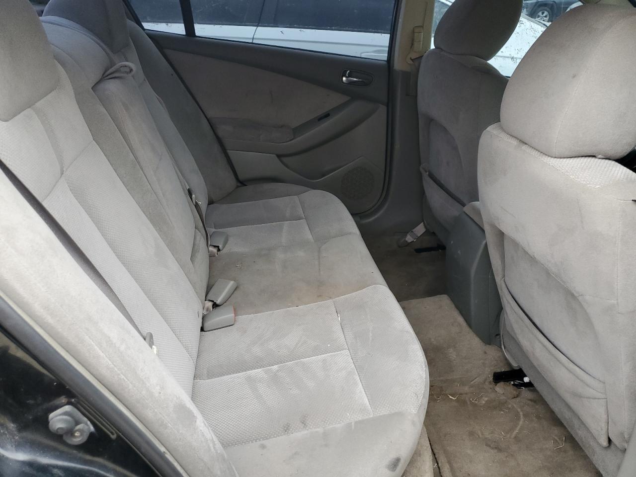 2009 Nissan Altima - Image 11