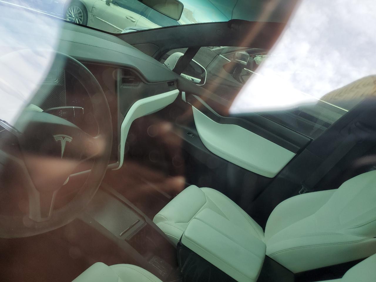 2019 Tesla Model X VIN: 5YJXCBE22KF151261 Lot: 50472495