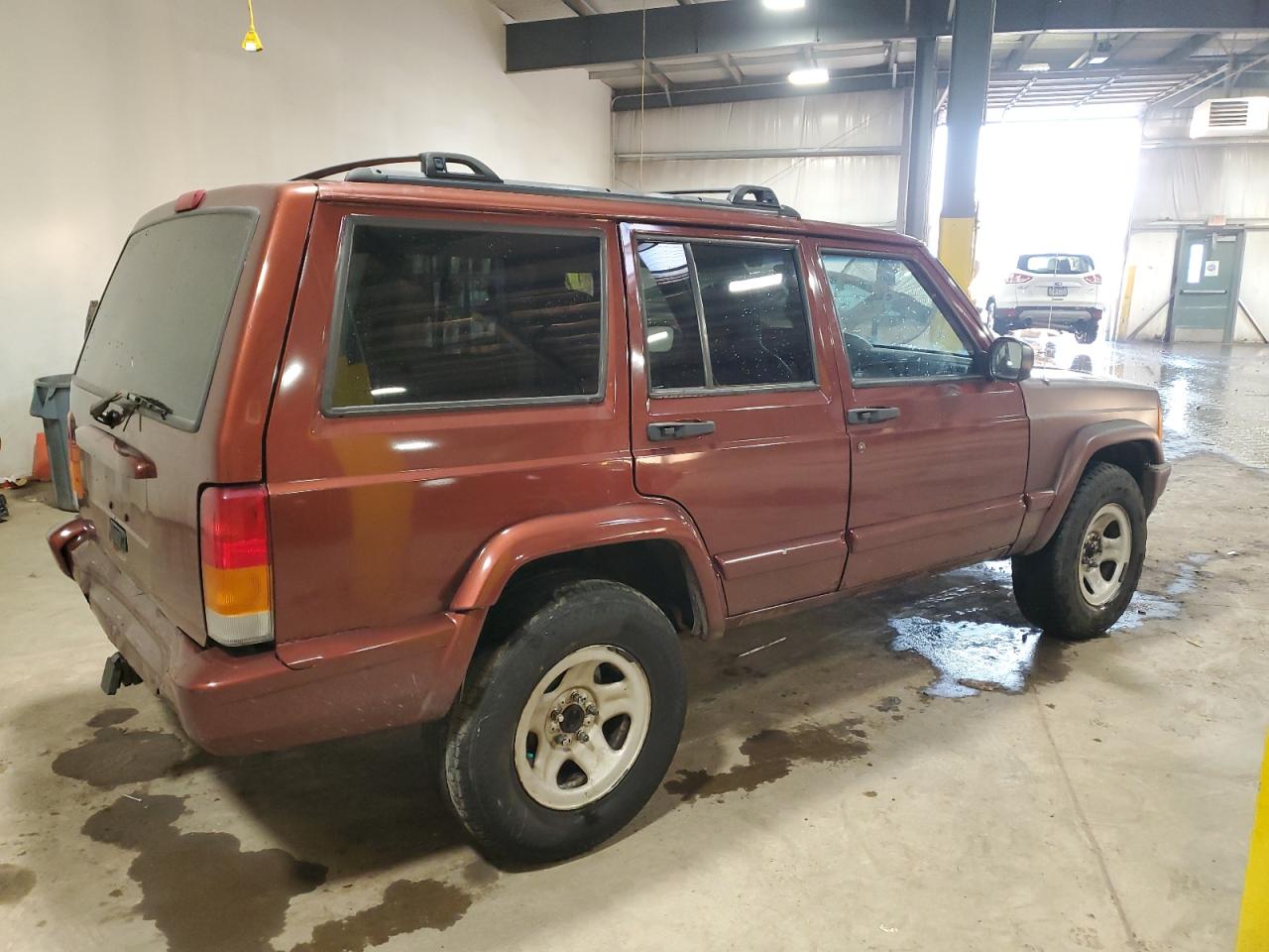 2001 Jeep Grand Cherokee - Image 3