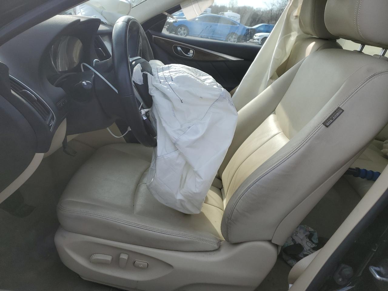 2019 Infiniti Q50 - Image 7