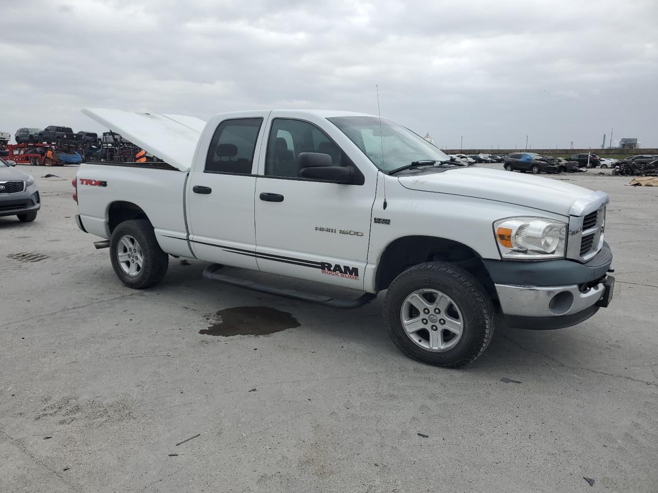 2007 Dodge RAM - Image 4
