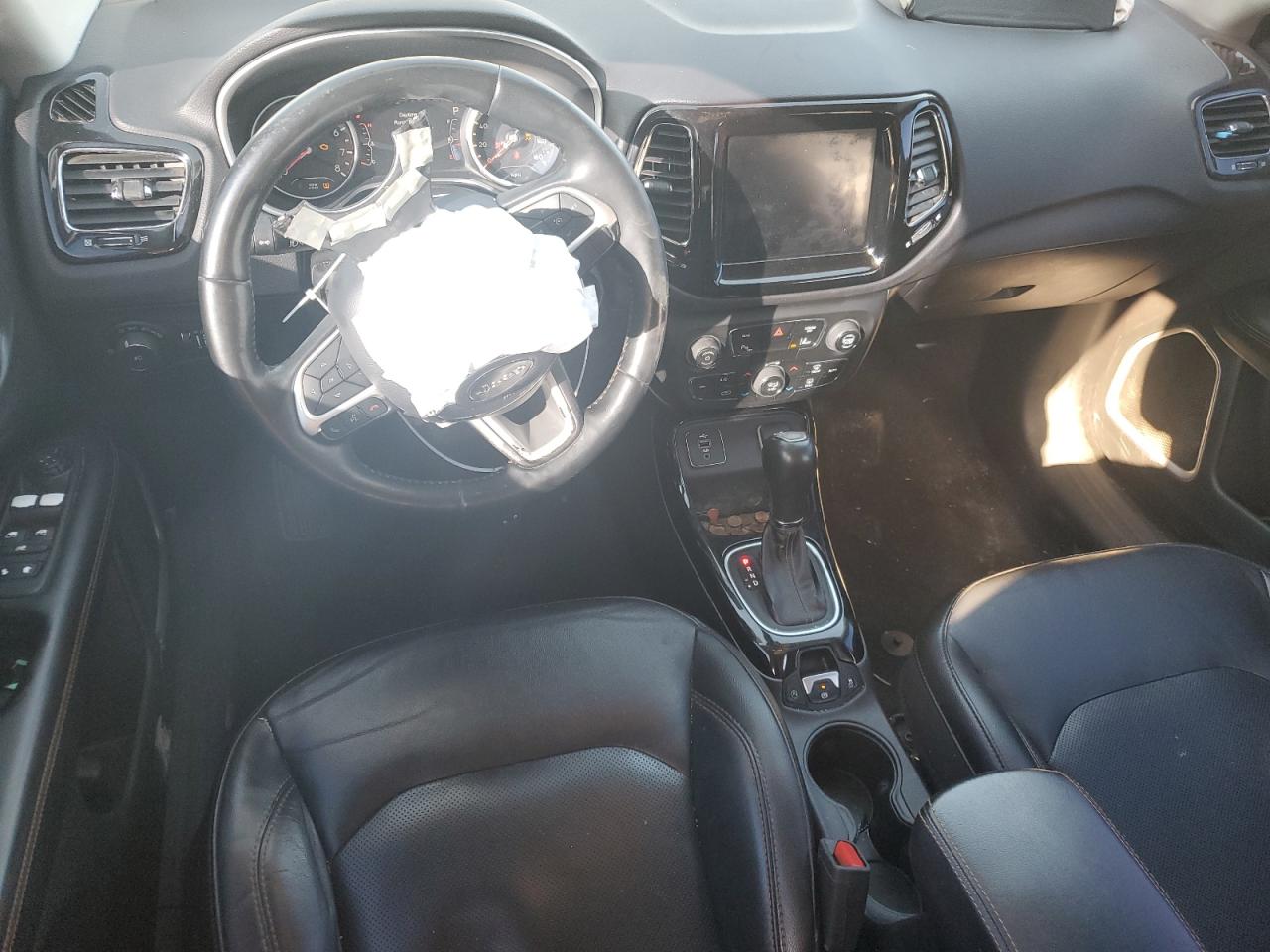 2018 Jeep Compass - Image 8