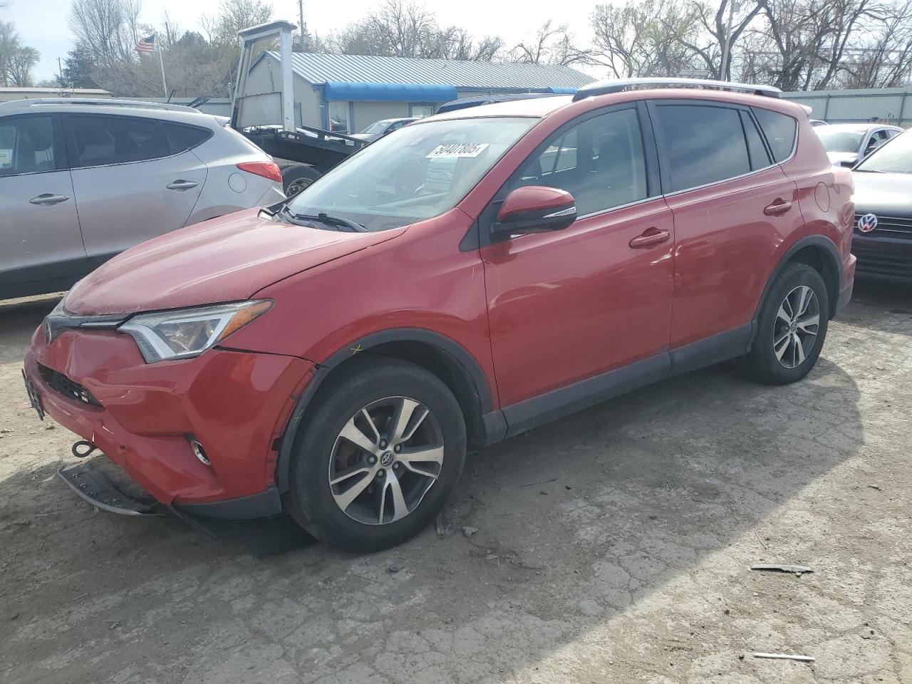 2017 Toyota Rav4 Xle იყიდება Wichita-ში, KS - Front End