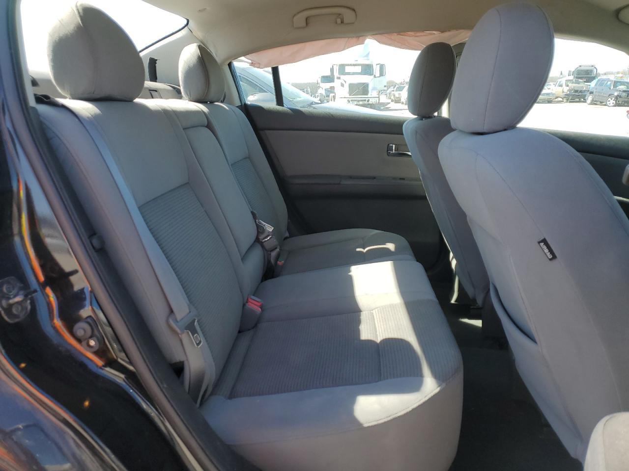 2012 Nissan Sentra - Image 10
