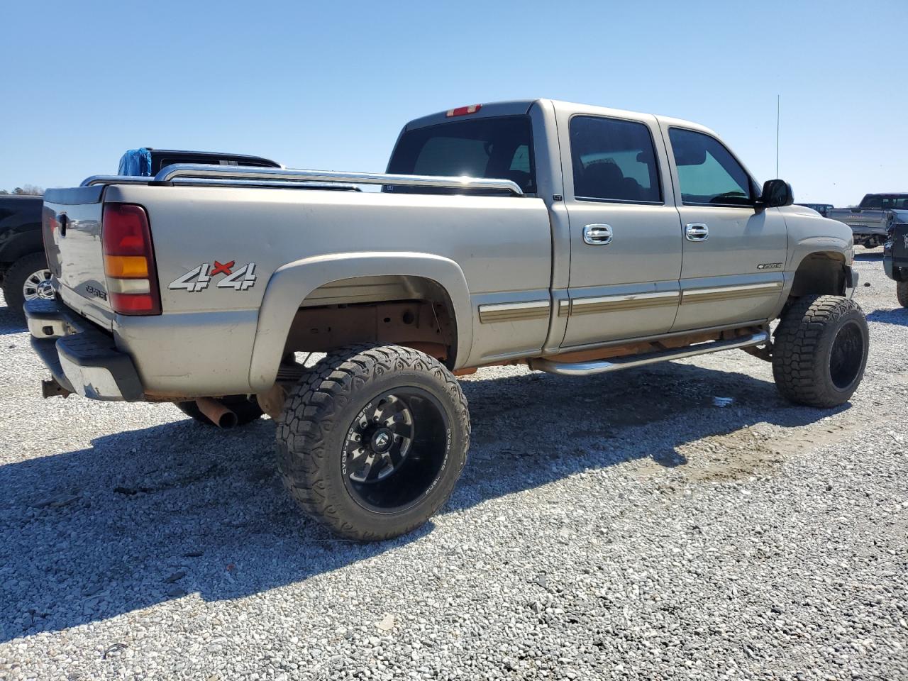 2001 Chevrolet Silverado - Image 3