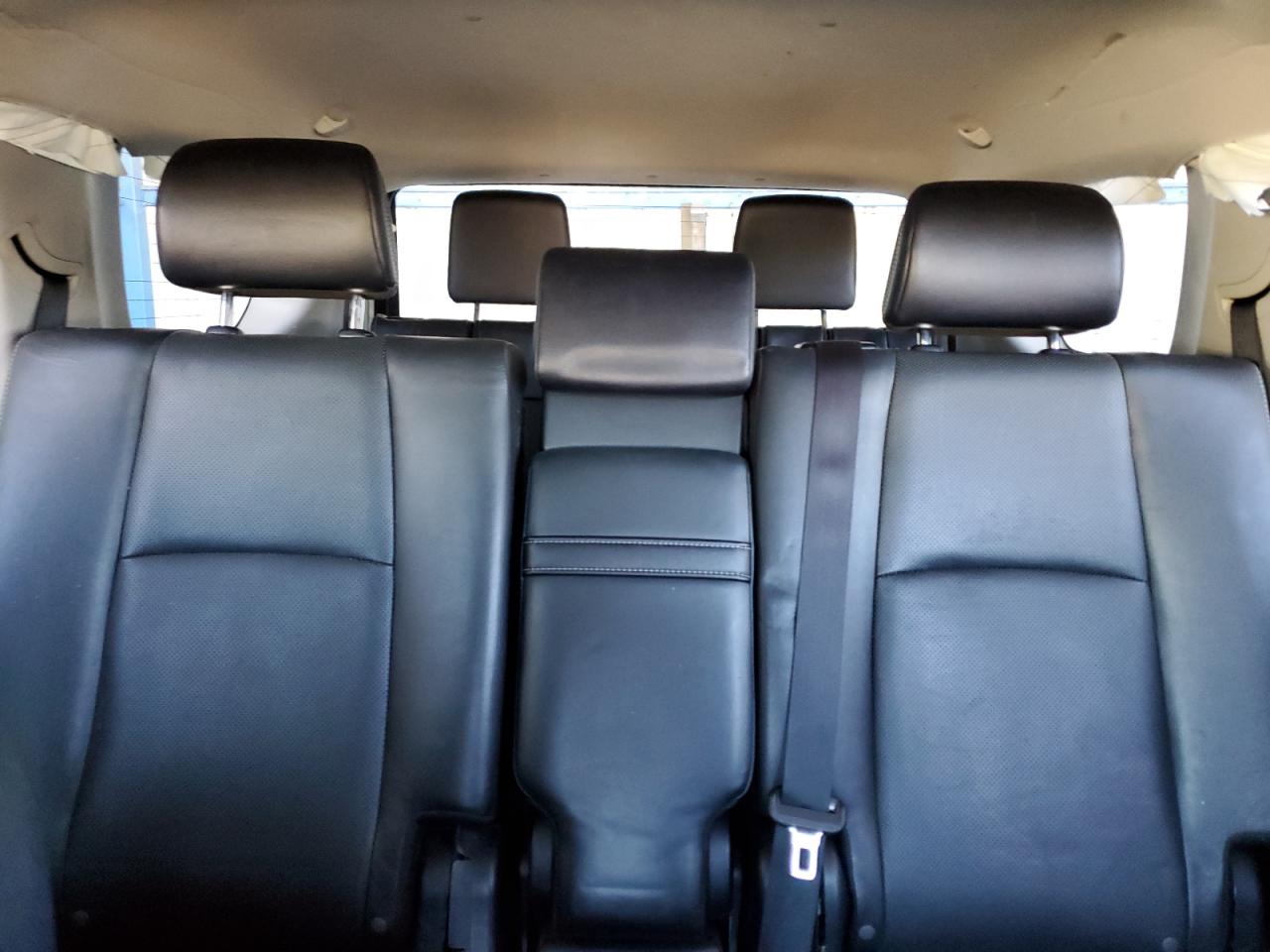 2017 Toyota 4Runner - Image 10