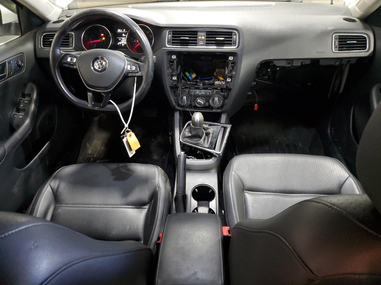 2015 Volkswagen Jetta - Image 8