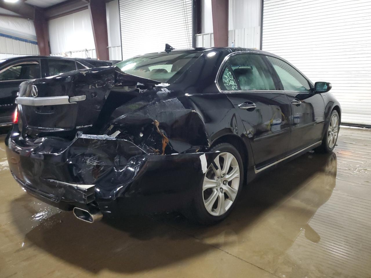 2010 Acura RL - Image 3