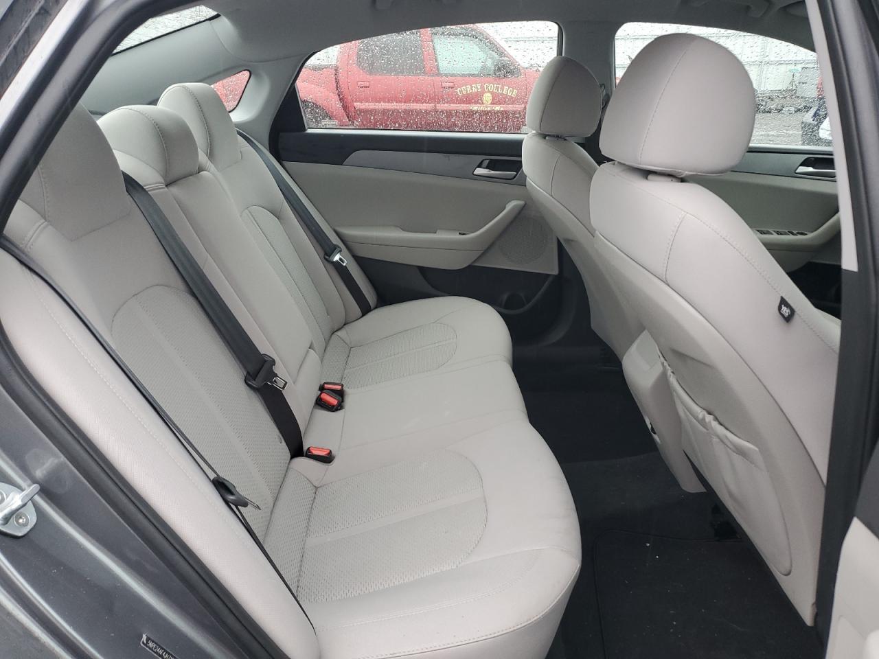 2018 Hyundai Sonata - Image 10