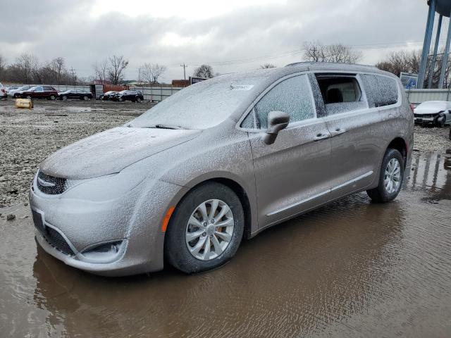  CHRYSLER PACIFICA 2017 Brown
