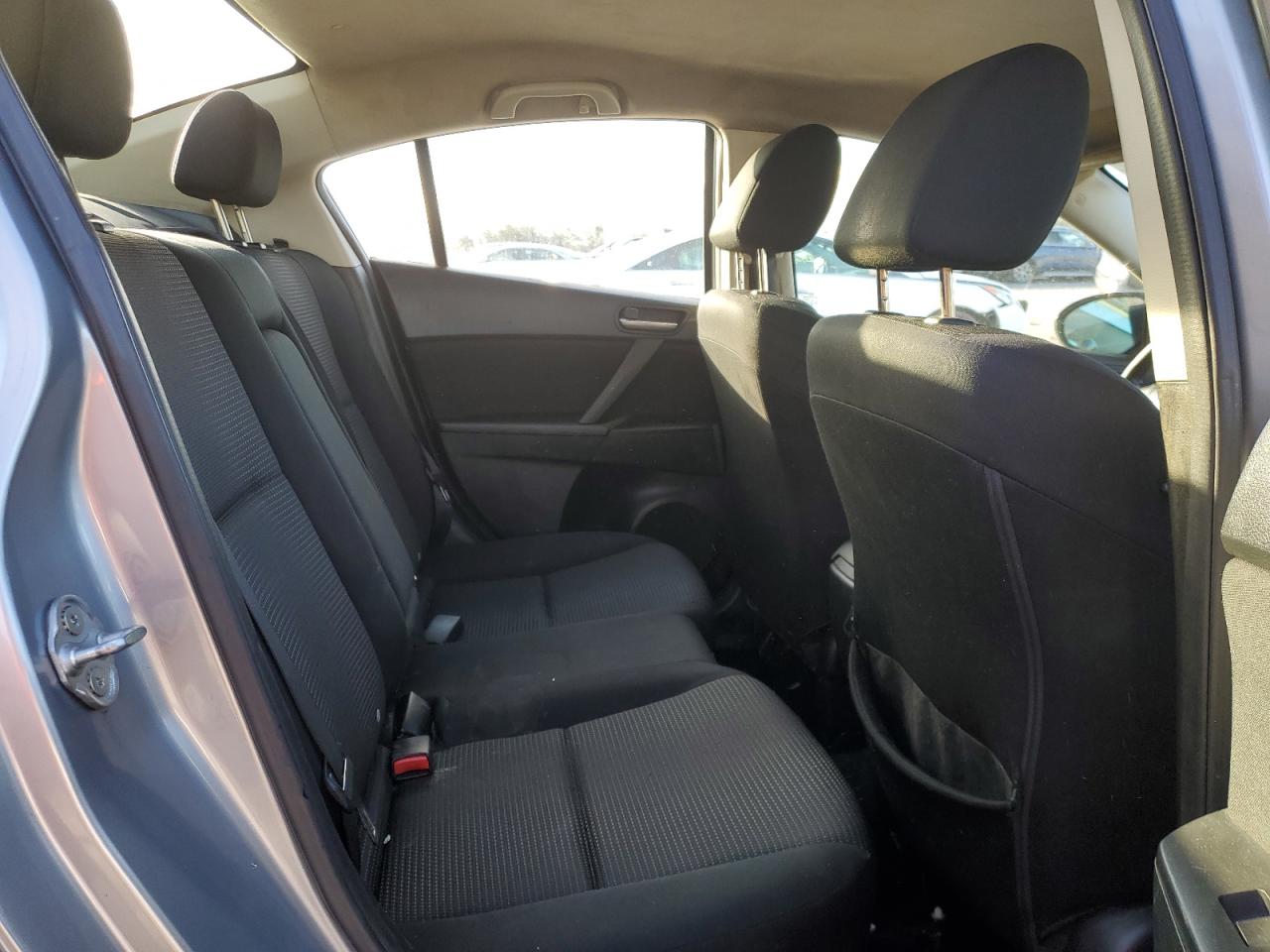 2012 Mazda 3 - Image 10