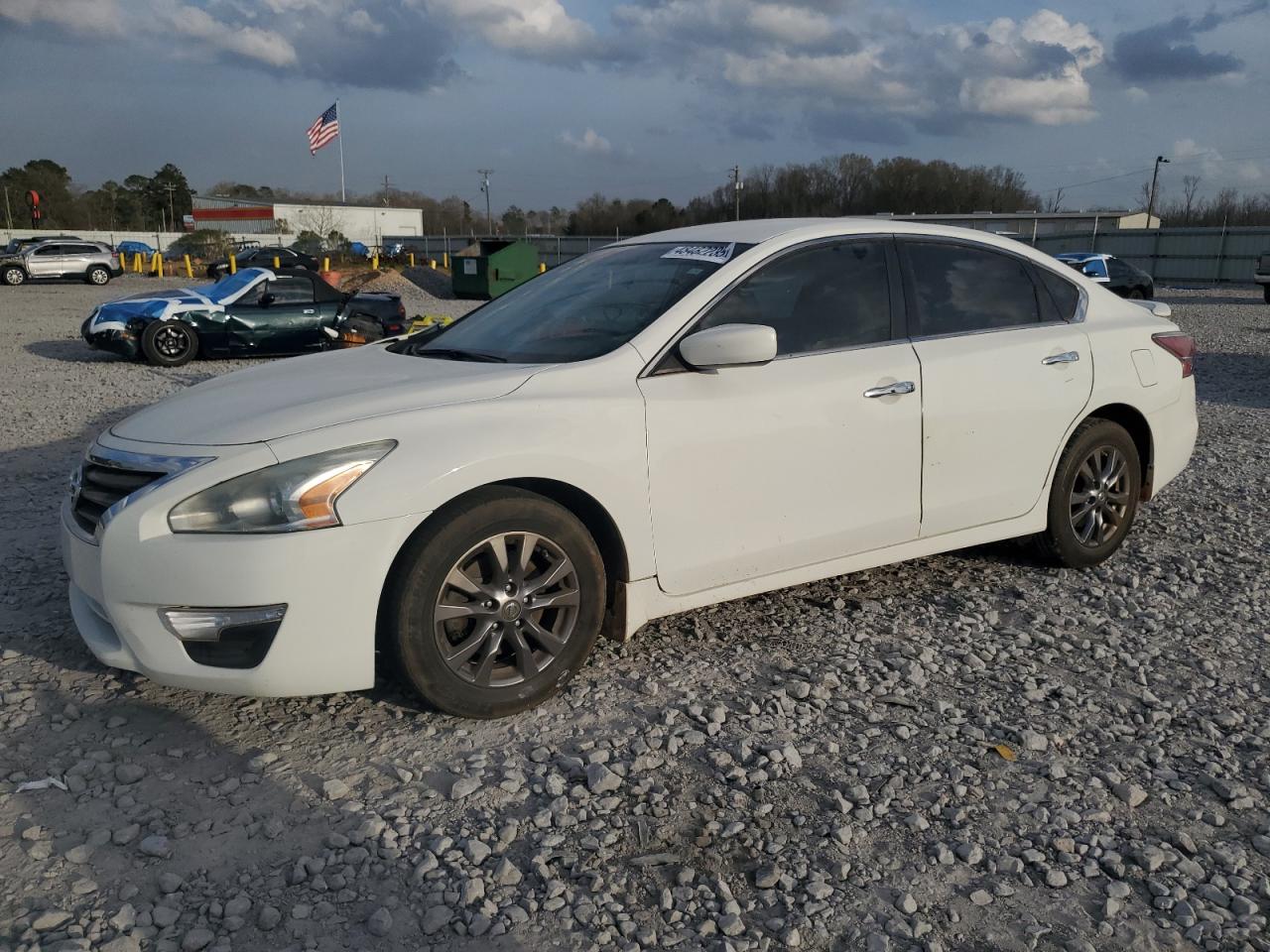 2015 Nissan Altima - Image 1