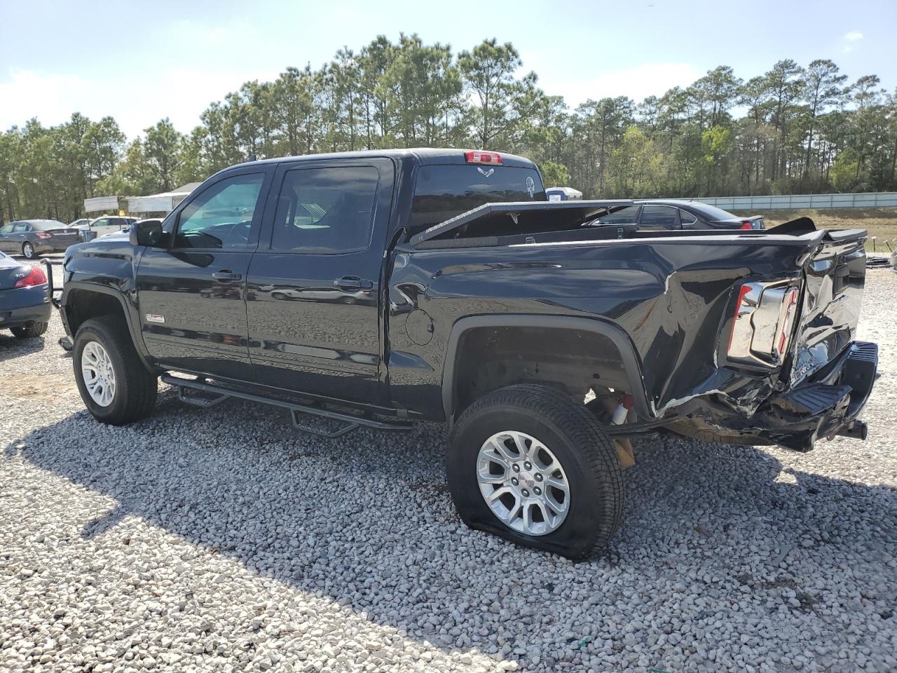 2018 GMC Sierra - Image 2