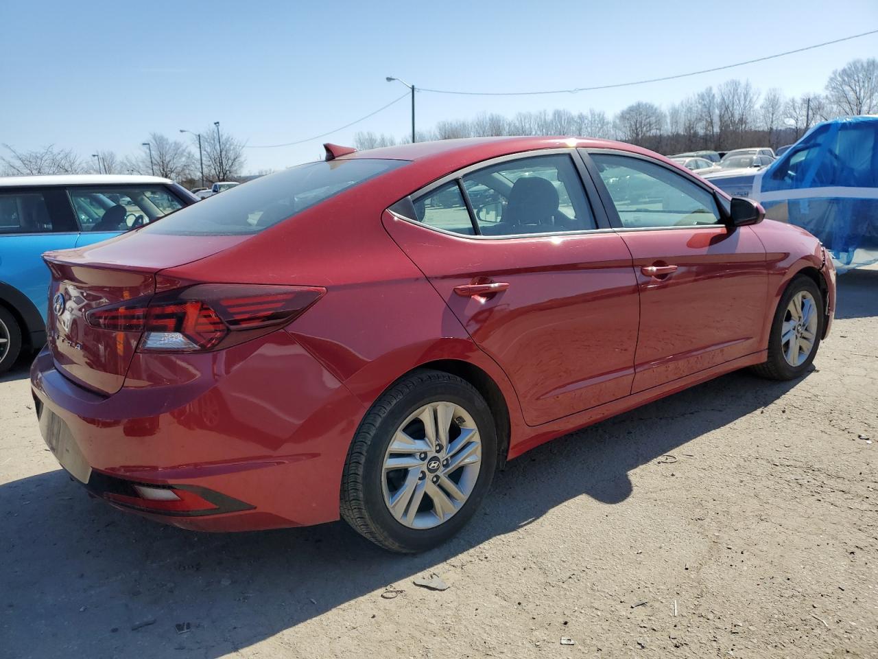 2019 Hyundai Elantra - Image 3