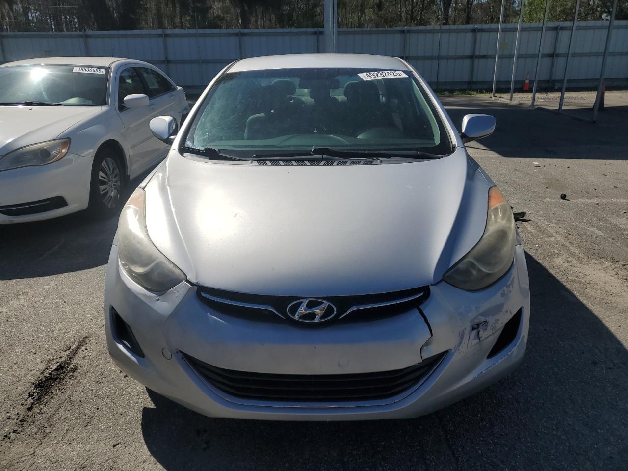 2013 Hyundai Elantra - Image 5