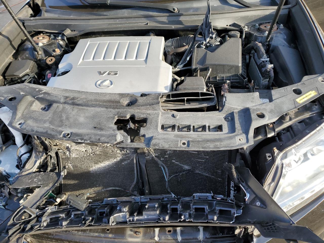 2014 Lexus ES - Image 11