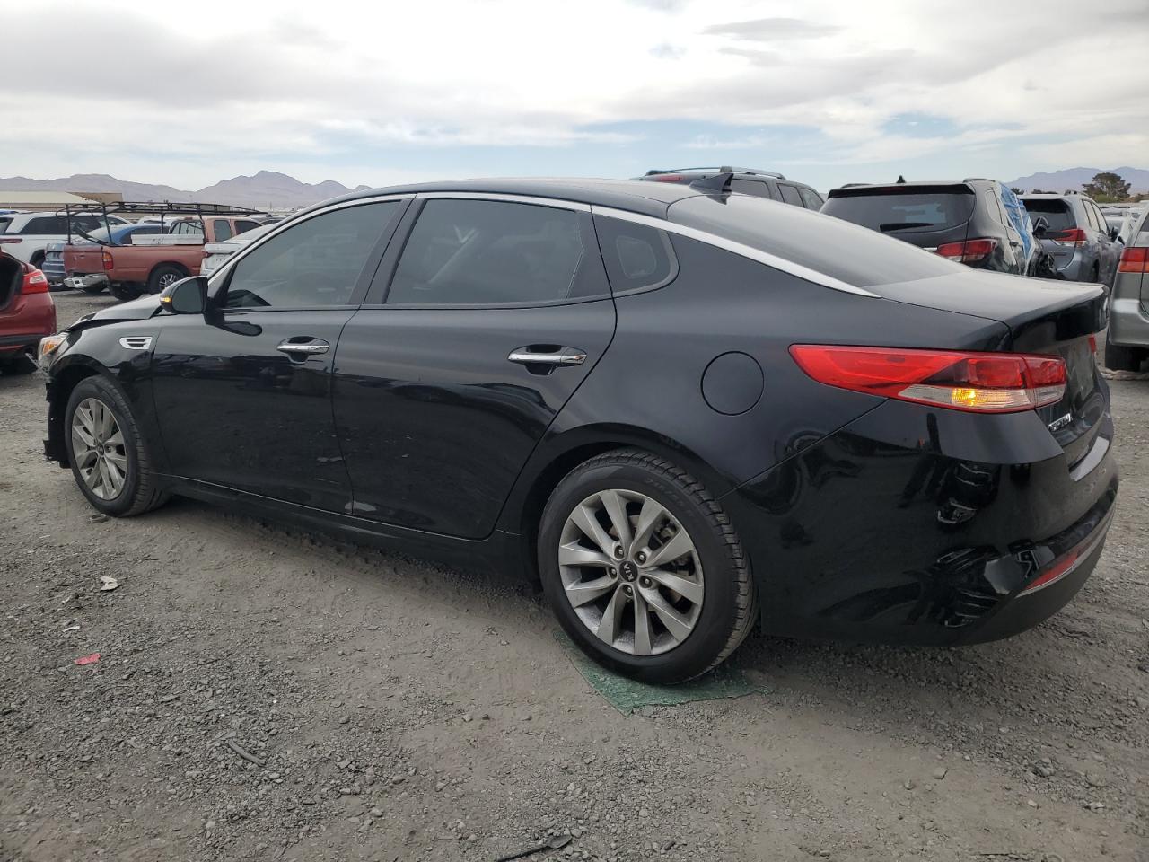 2018 Kia Optima - Image 2