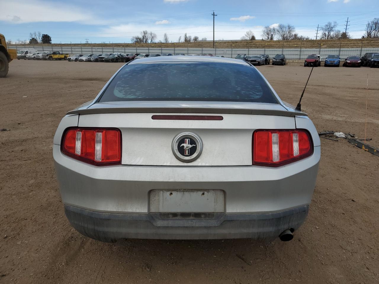 2010 Ford Mustang - Image 6