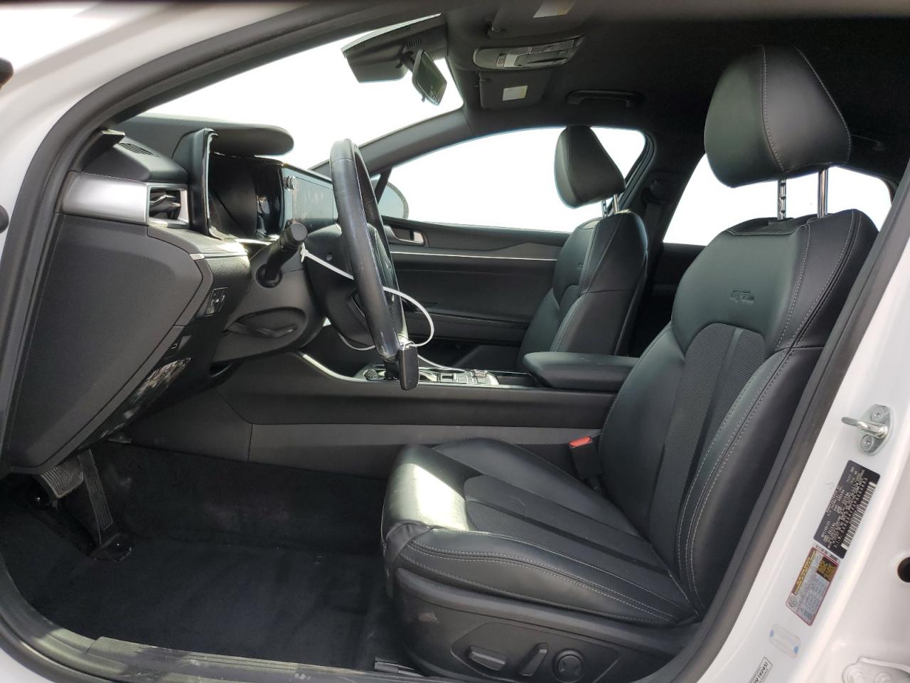 2023 Kia K5 - Image 7