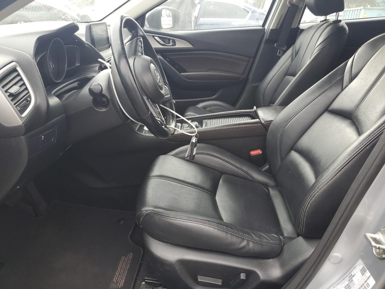 2018 Mazda 3 - Image 7