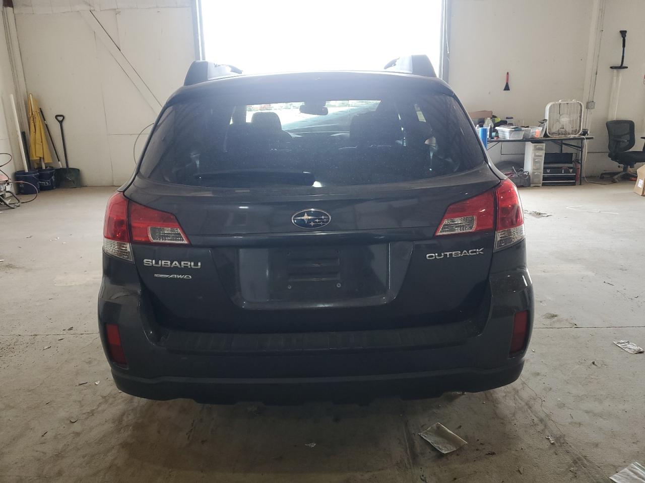 2011 Subaru Outback - Image 6