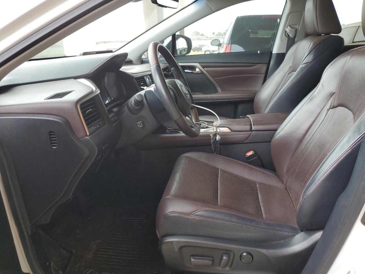 2017 Lexus RX - Image 7