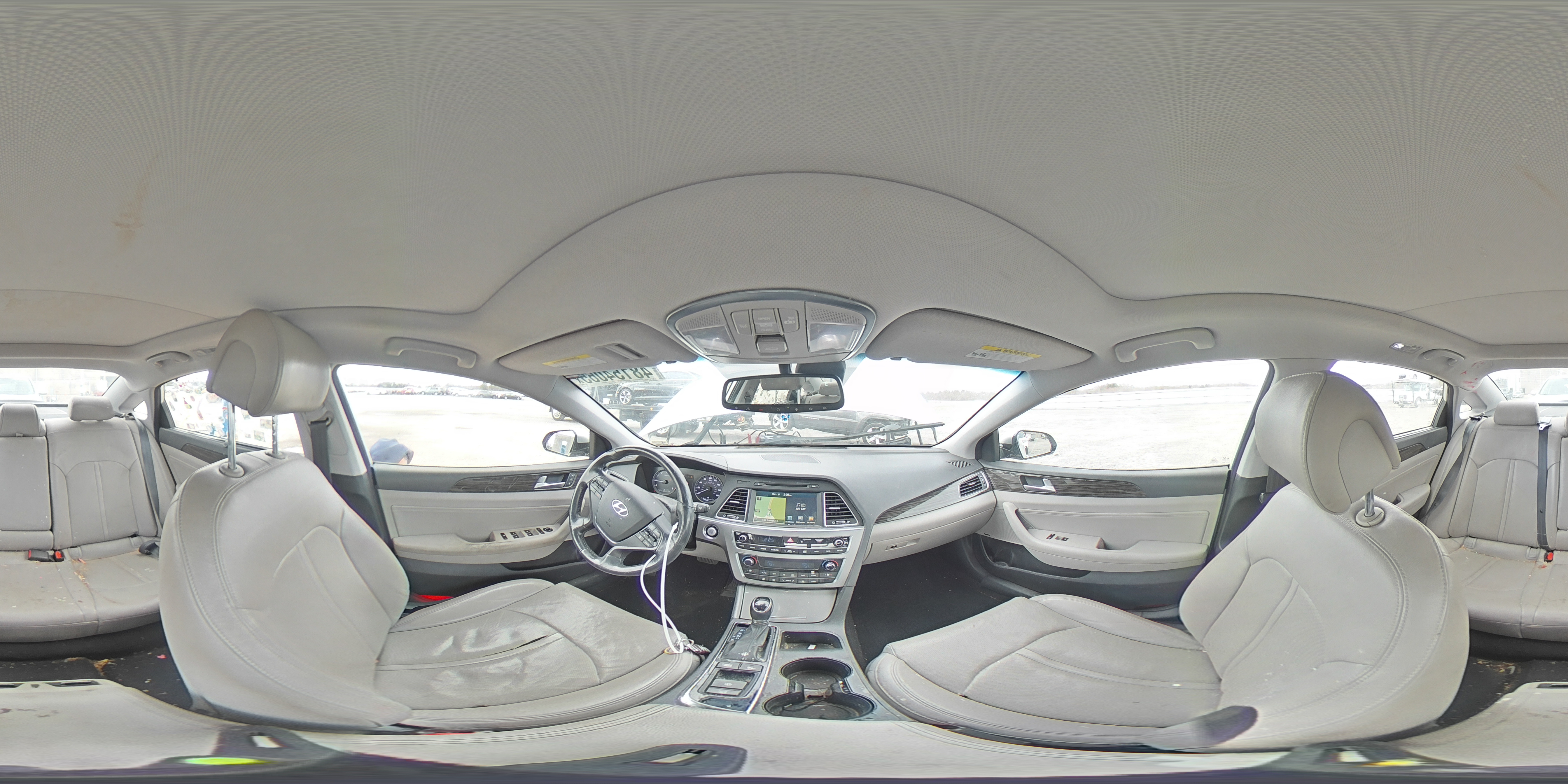 2015 Hyundai Sonata - Image 12