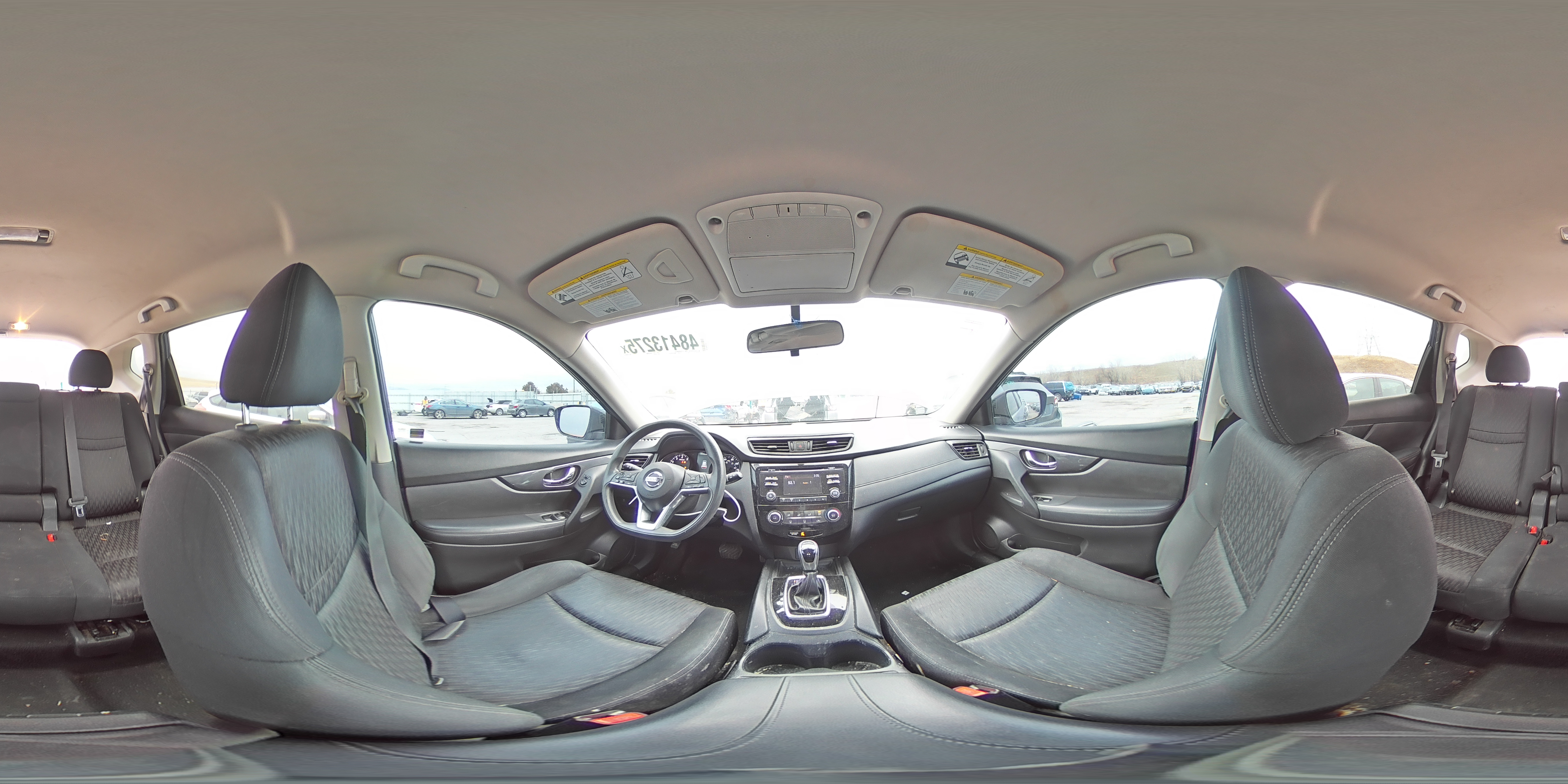 2017 Nissan Rogue - Image 14