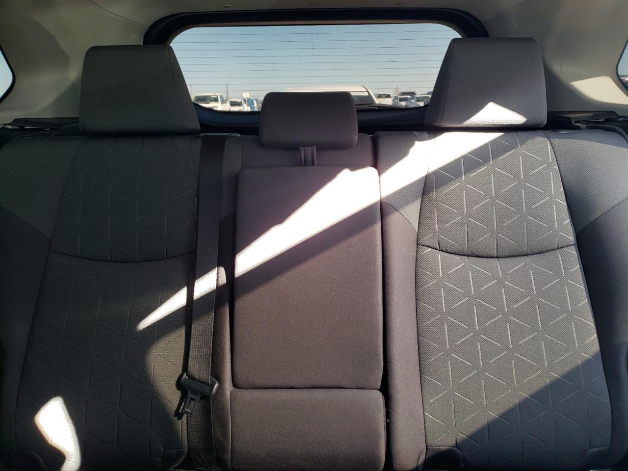 2022 Toyota RAV 4 - Image 10