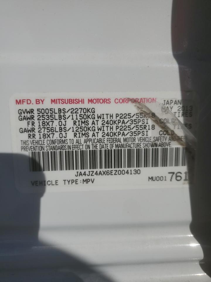 2014 Mitsubishi Outlander - Image 16