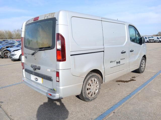 2016 VAUXHALL VIVARO 270