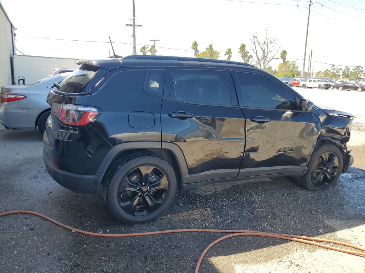 2018 Jeep Compass - Image 3