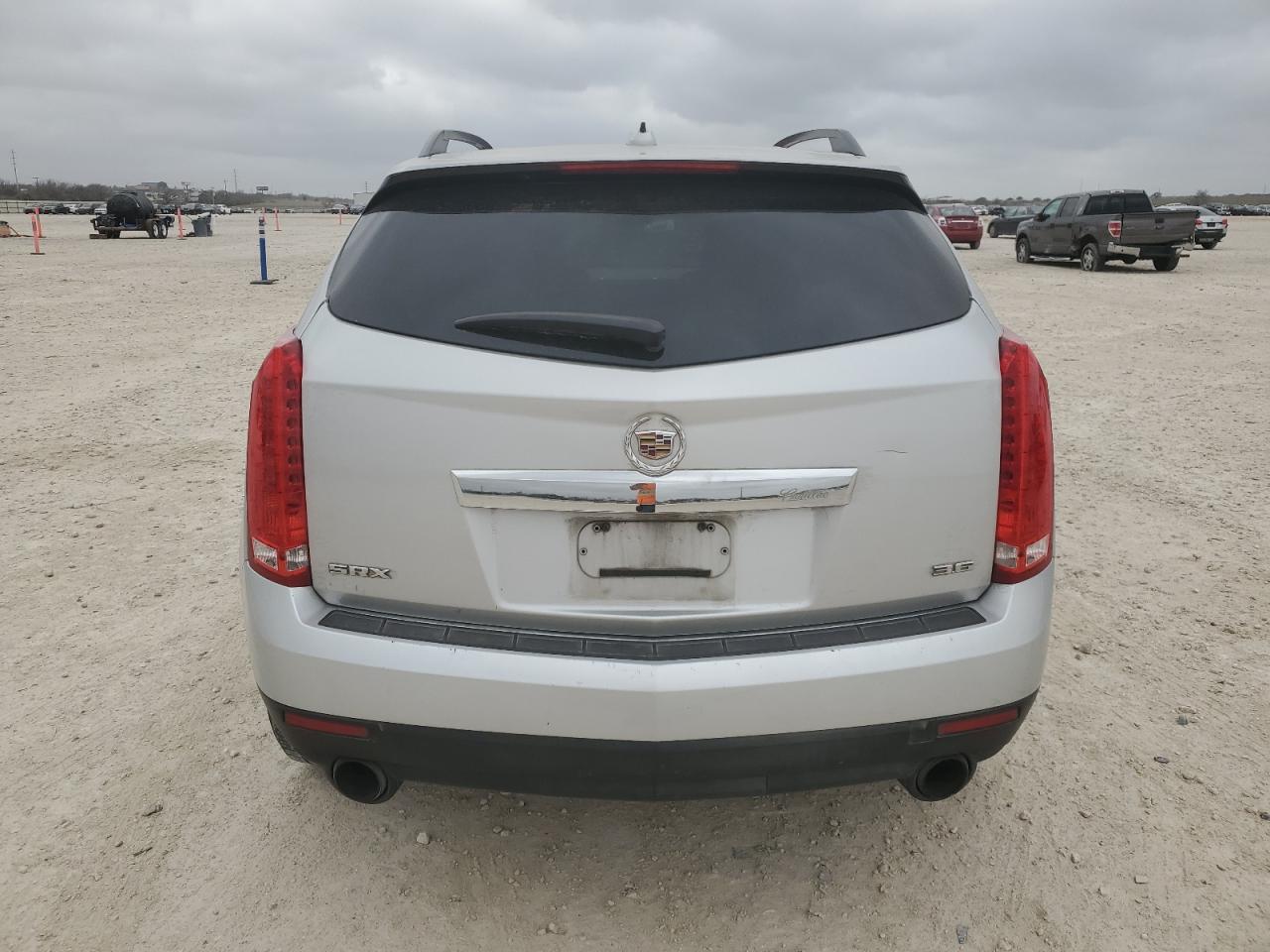 2016 Cadillac SRX - Image 6